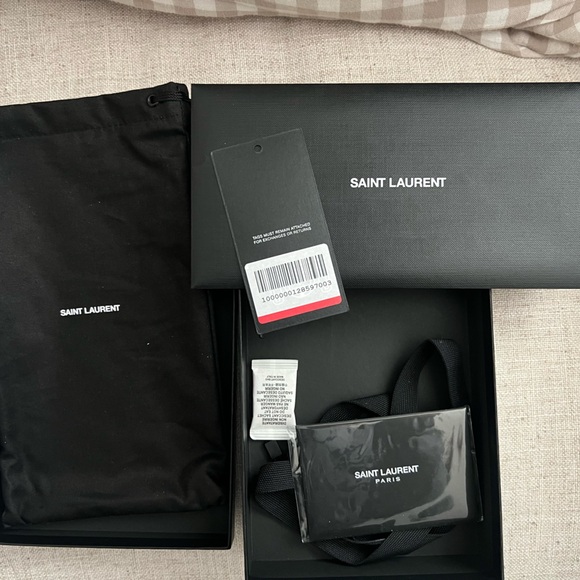 Authentic YSL Pouch Monogram Bill Pouch in Grain de Poudre- Sea Salt, NWT - Picture 2 of 6